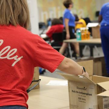 Lilly volunteers