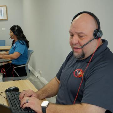 211 operators in Los Angeles assisting callers